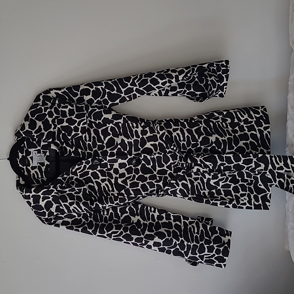 Luii Animal-print Belted Short Trench Coat
